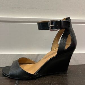 Nine West wedge sandals- black size 6